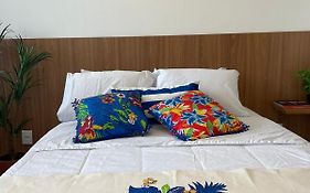 Makia Muro Alto Praia Flat